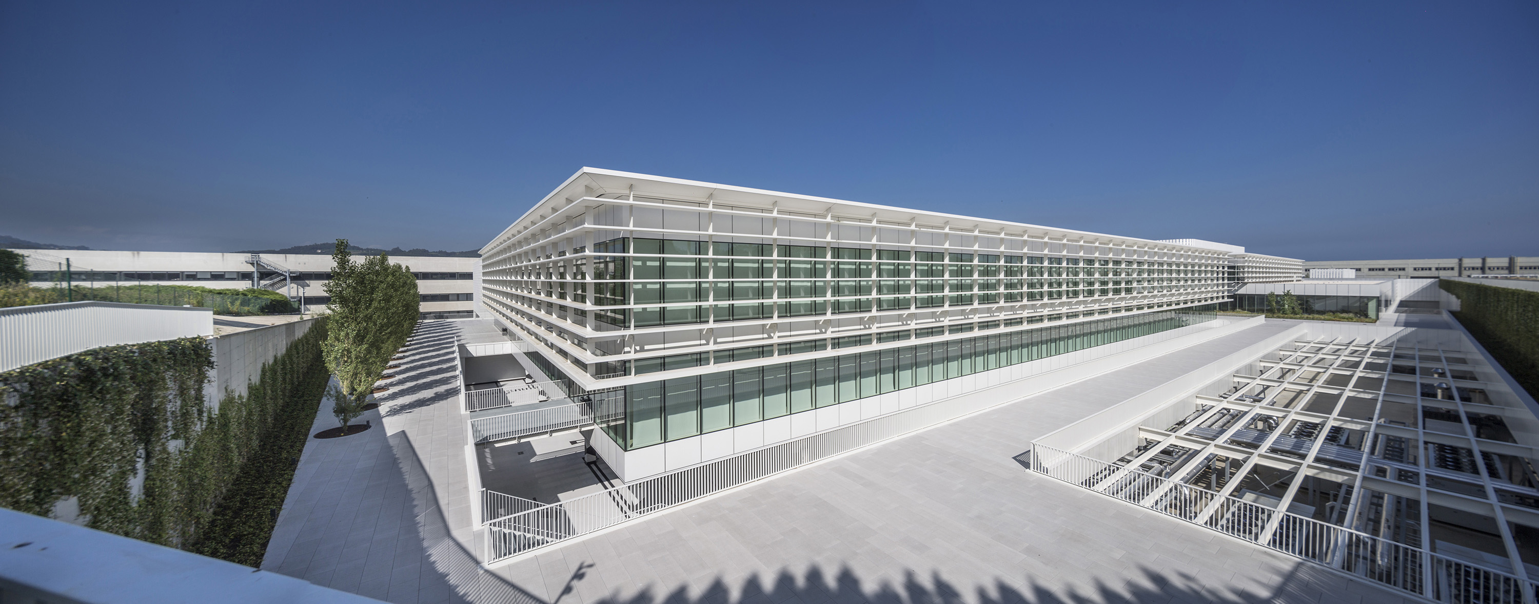 الغابة فيتامين القرف zara corporate headquarters